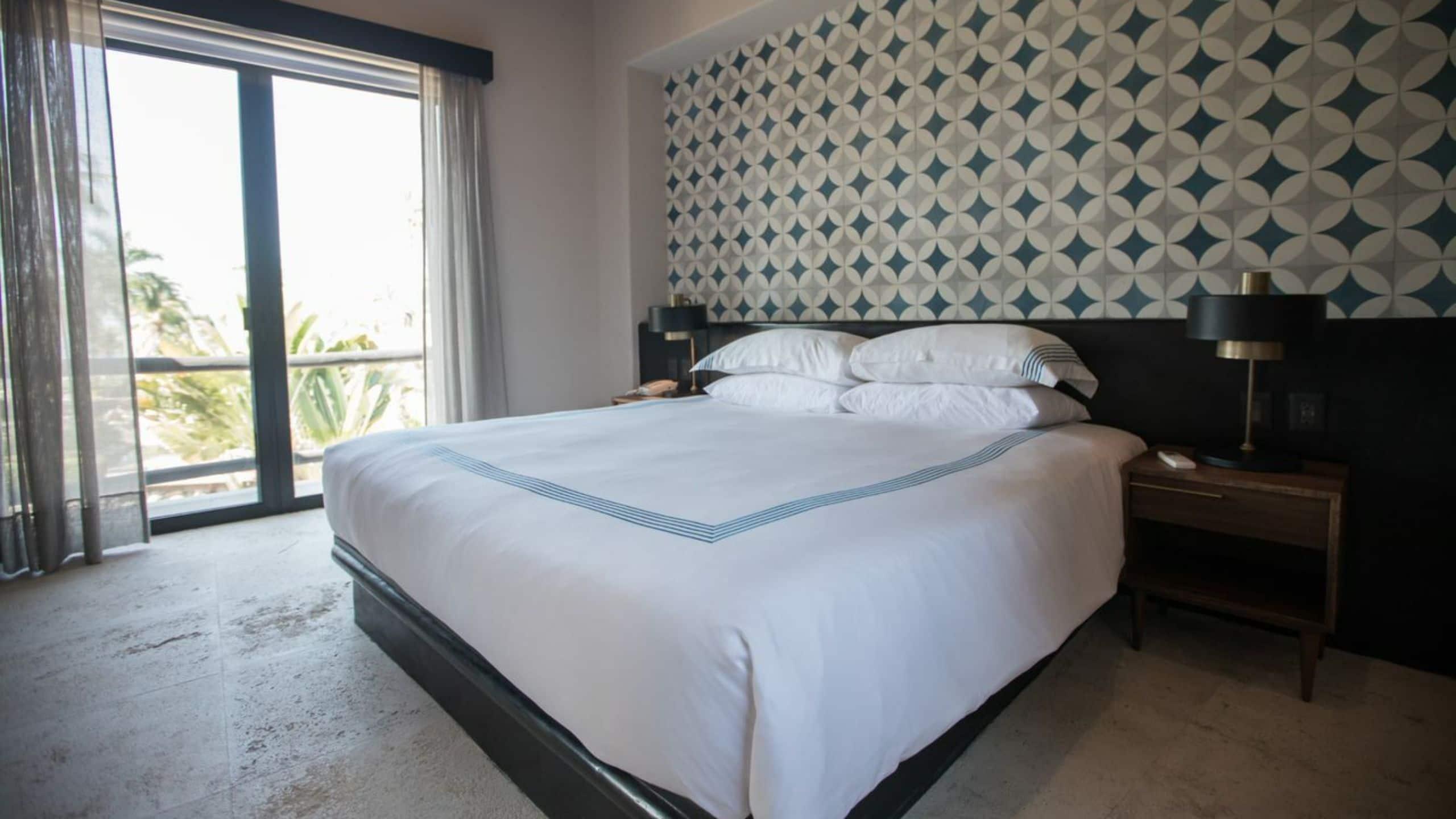 Thompson Zihuatanejo, A Beach Resort, By Hyatt Exterior photo